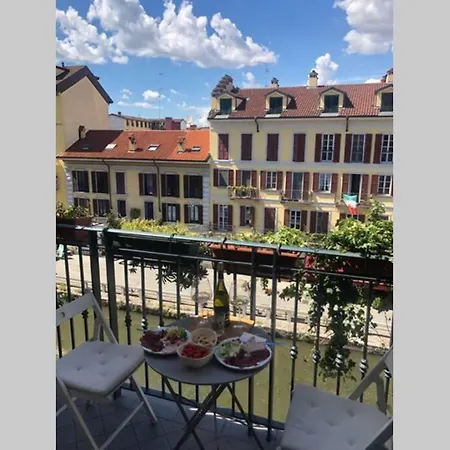 Urban House - View Navigli Center *